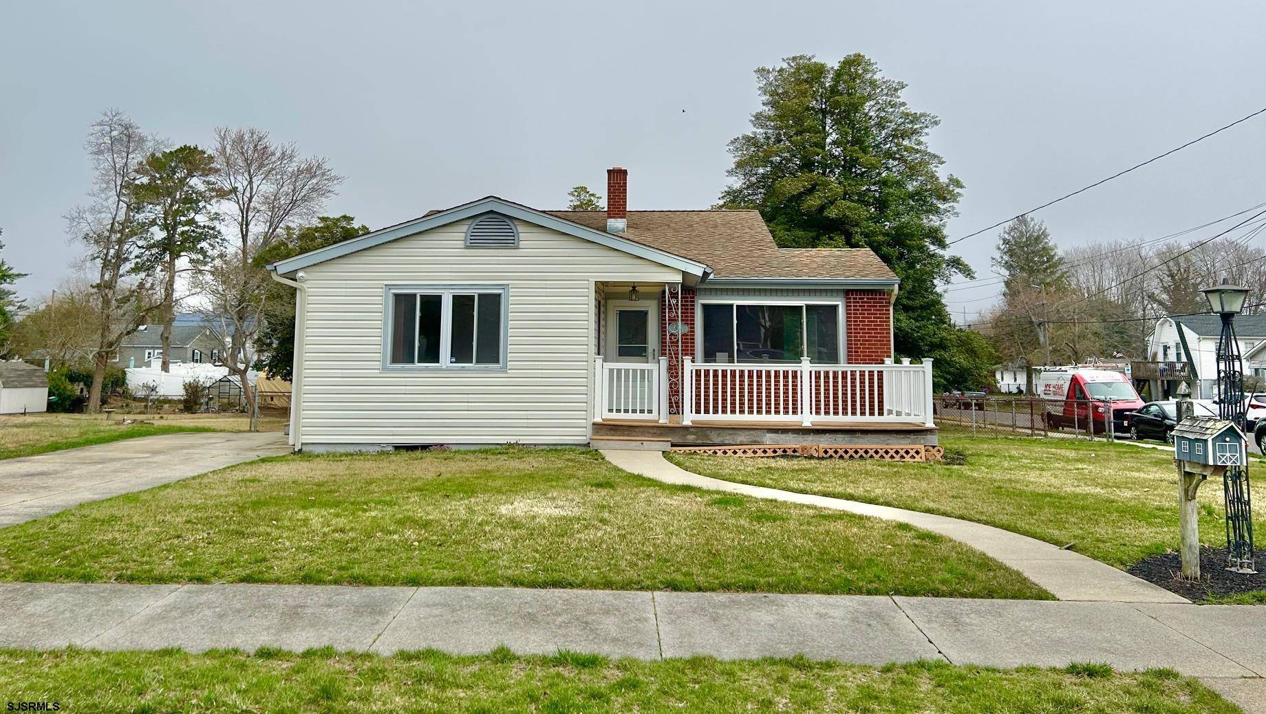 35 E Johnson Ave, Somers Point, NJ 08244