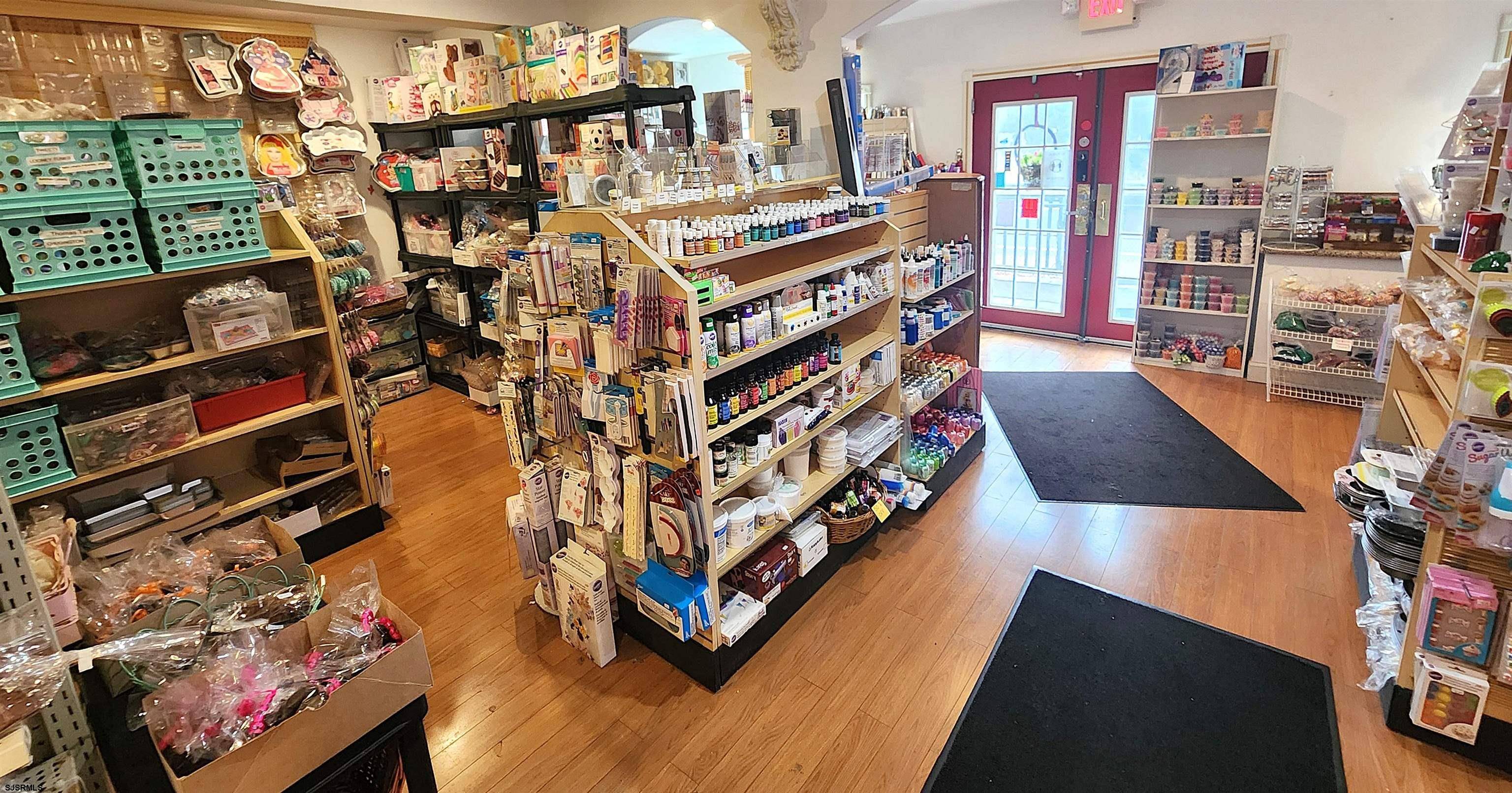 Egg Harbor City, NJ 08215-3742,644 W White Horse Pike