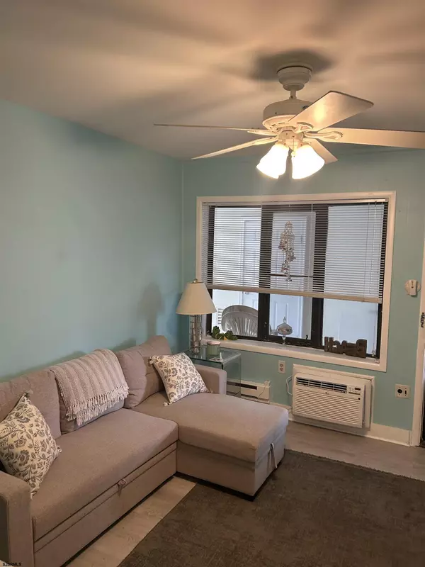 Margate, NJ 08402,9401 Pacific Ave