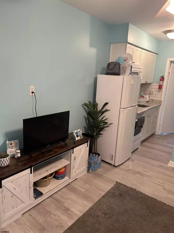 Margate, NJ 08402,9401 Pacific Ave
