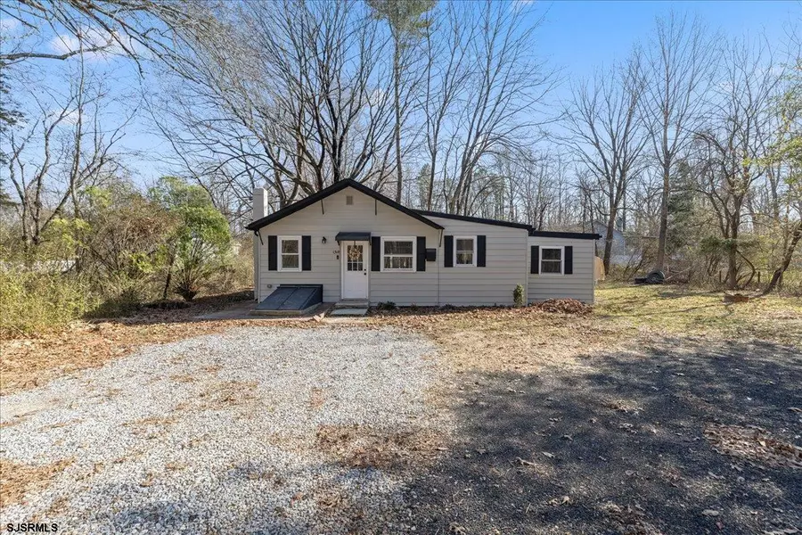 1318 Mt Vernon Ave, Mays Landing, NJ 08330