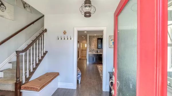 Ventnor, NJ 08406,107 S Philadelphia