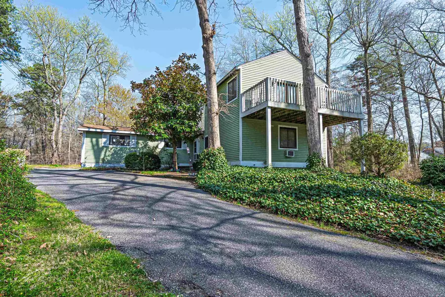 246 Old River Road, Mays Landing, NJ 08330