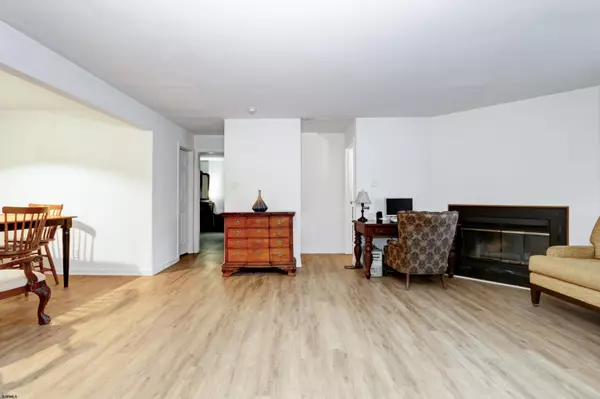 Egg Harbor Township, NJ 08234,154 Heathercroft #154