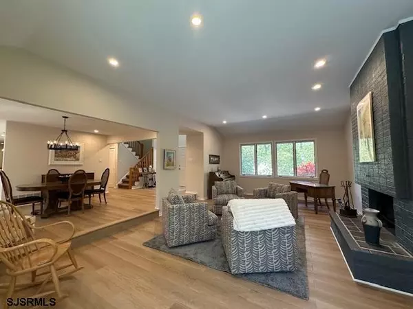 Linwood, NJ 08221,2221 Burroughs