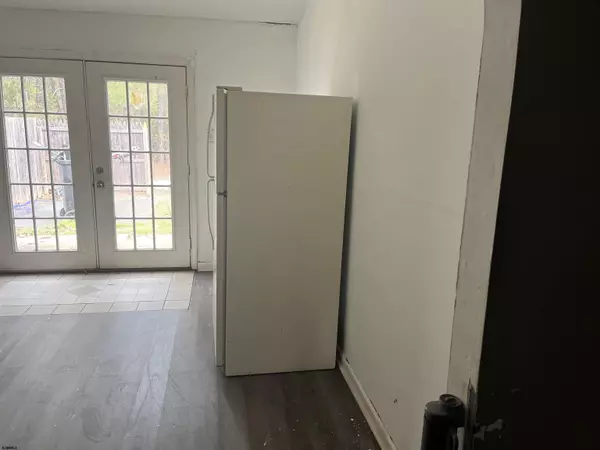 Mays Landing, NJ 08330-2631,5098 Radnor Ct