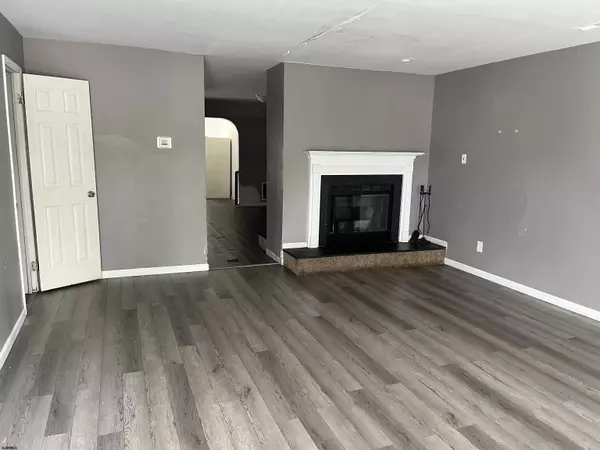 Mays Landing, NJ 08330-2631,5098 Radnor Ct