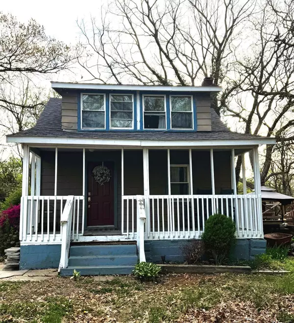 34 Forest Ave, Hopewell Township, NJ 08302
