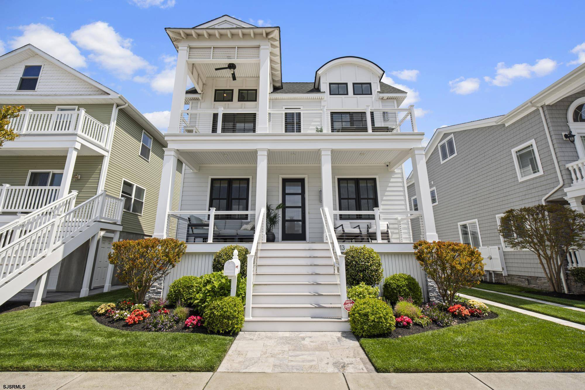 13 N Vendome Ave, Margate, NJ 08402
