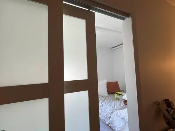 Ventnor, NJ 08406,4800 Vassar Sq