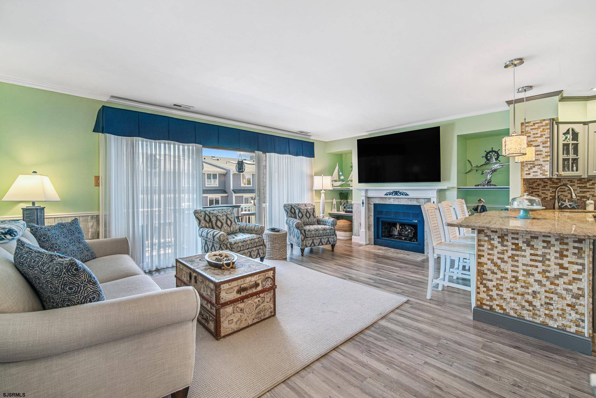 Somers Point, NJ 08244,706 Harbour Cv #706