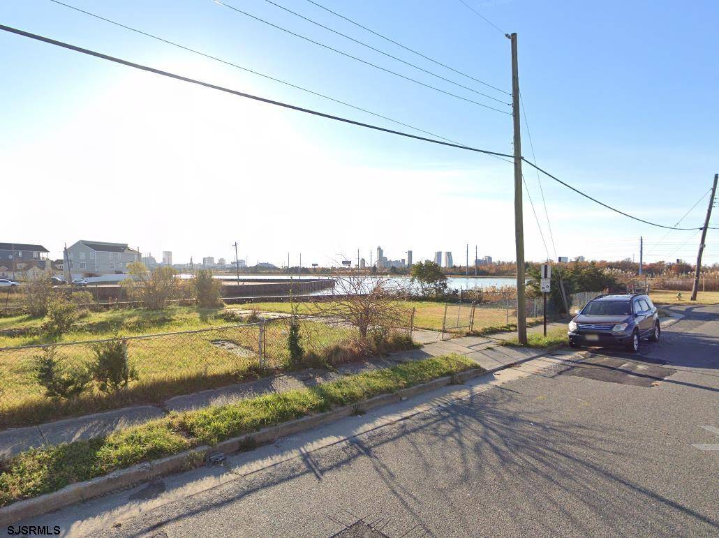 2322 Murray Ave, Atlantic City, NJ 08401