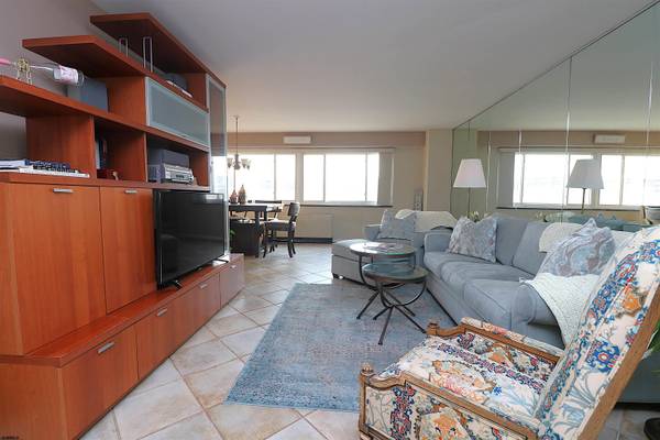 Ventnor, NJ 08406,6101 Monmouth Ave #201