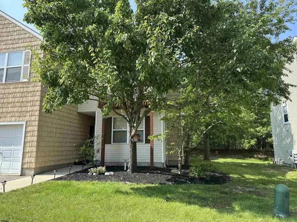 Absecon, NJ 08201,19 E Woodland #E101