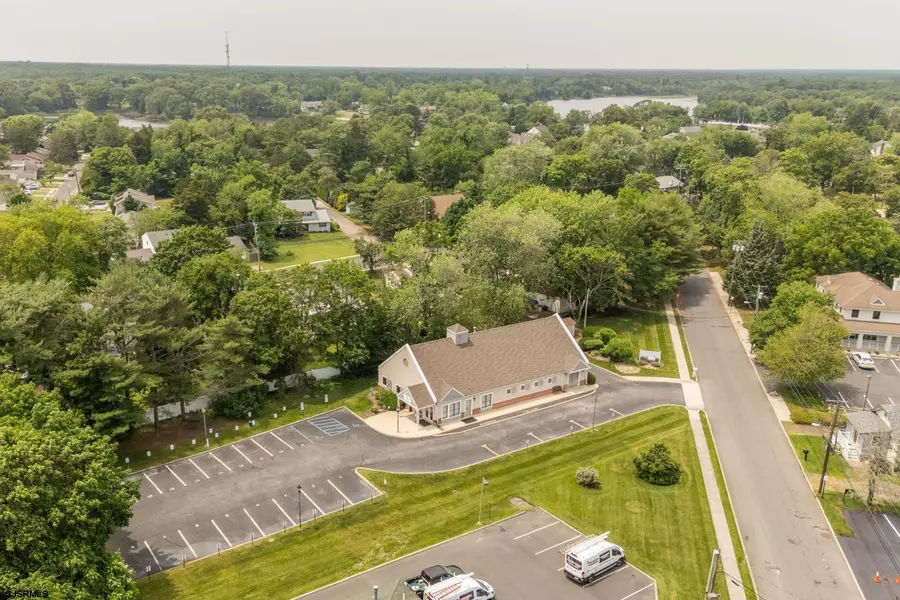 535 Maple Ave, Linwood, NJ 08221