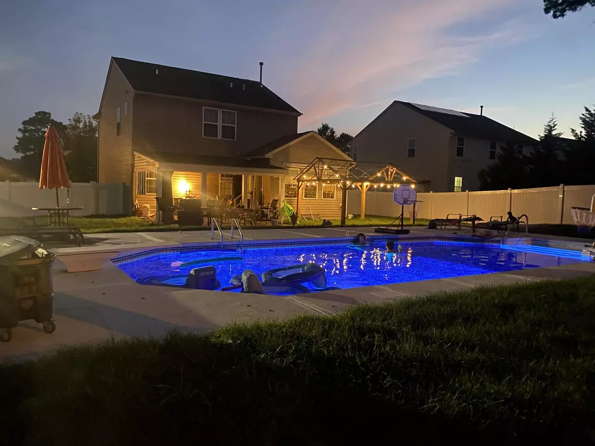 Mays Landing, NJ 08330,19 Rue Chagall