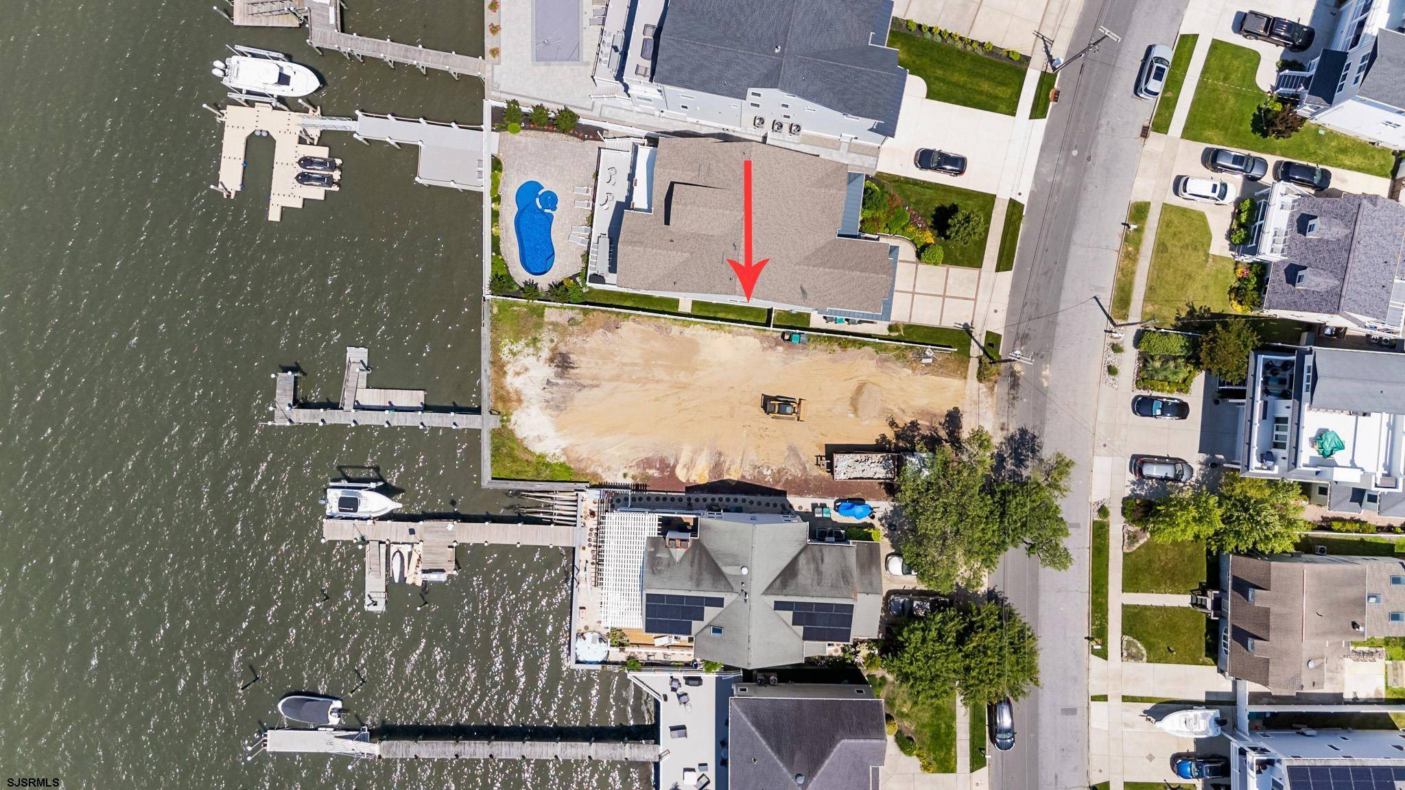 Brigantine, NJ 08203,816 W Shore Dr