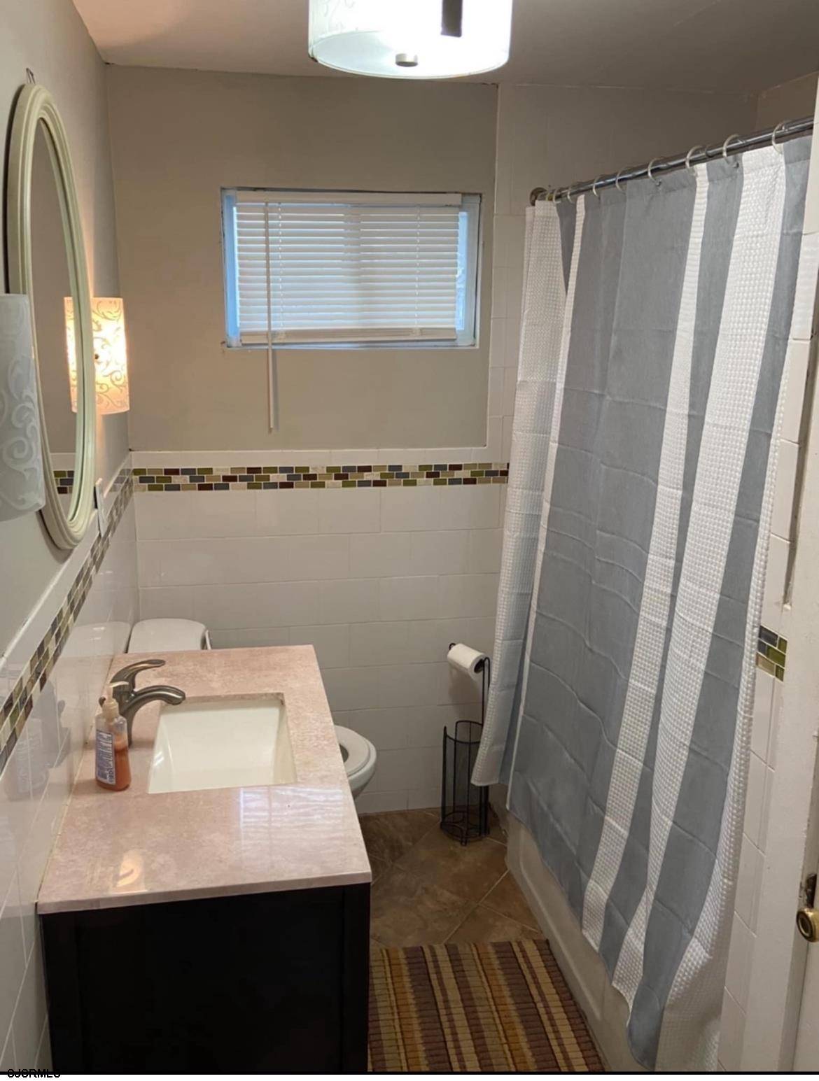Sea Isle City, NJ 08243,28 40th St