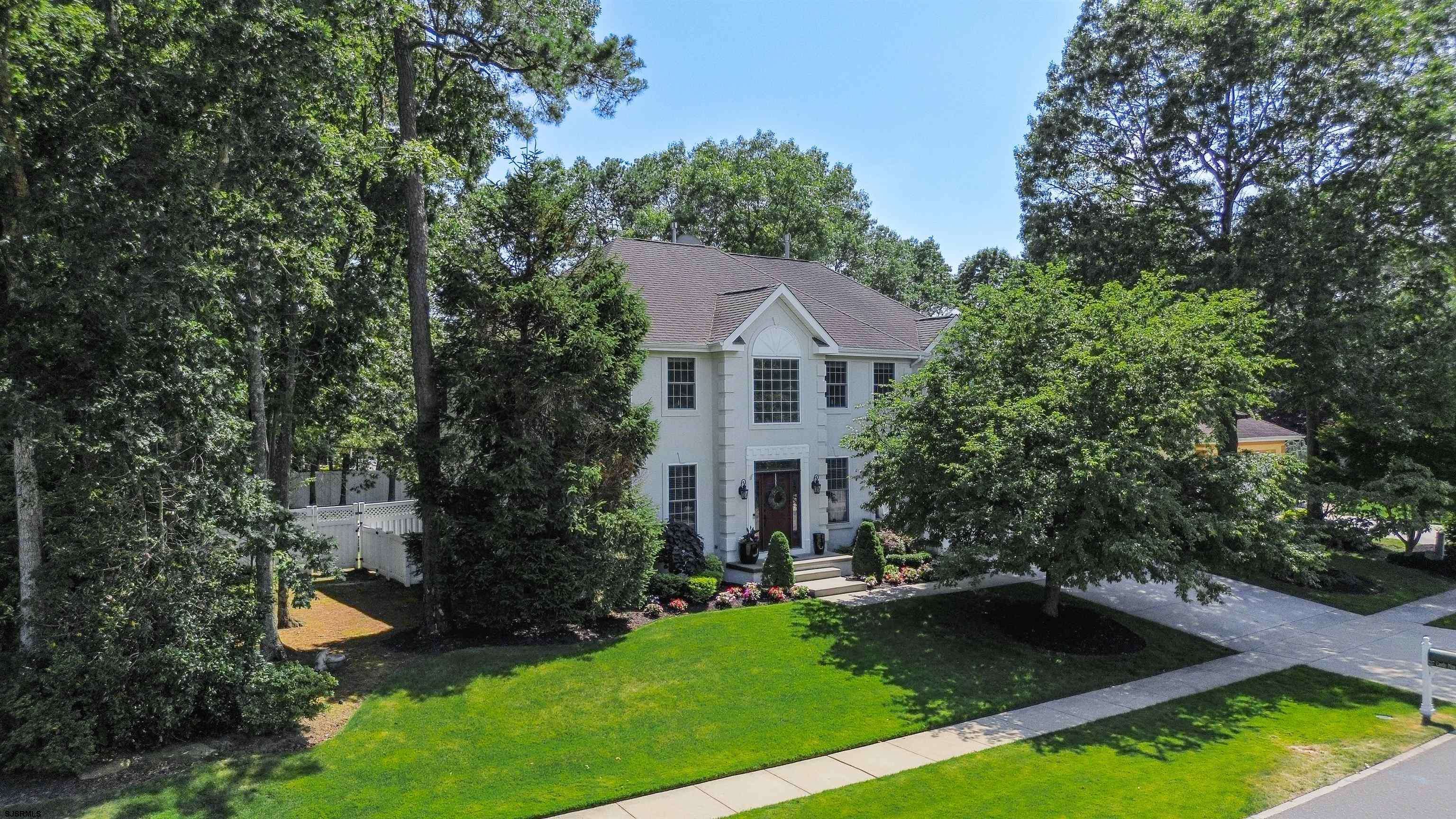 217 Castle Pine Dr Dr, Egg Harbor Township, NJ 08234