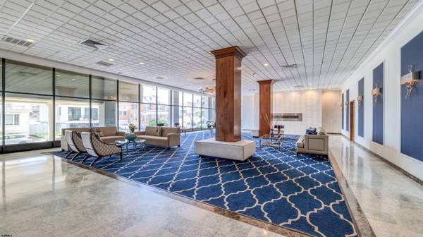 Ventnor, NJ 08406,5000 BOARDWALK #107