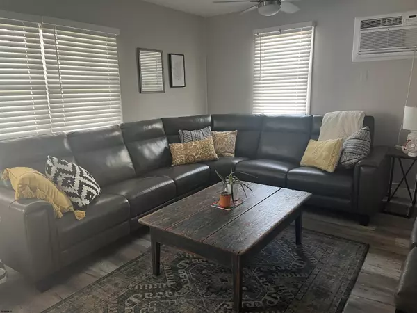 Brigantine, NJ 08203,251 4th St S