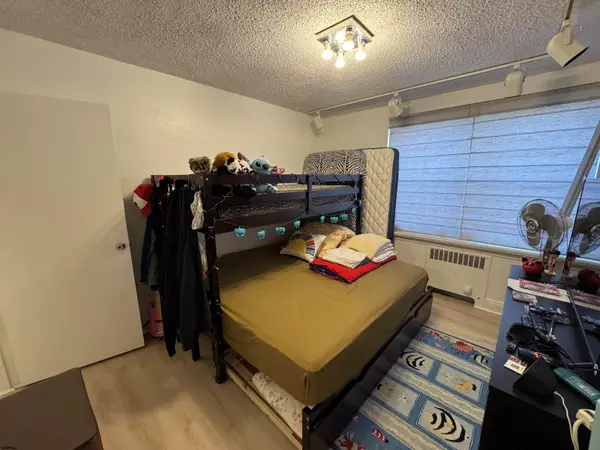 Atlantic City, NJ 08401-0000,101 S Raleigh