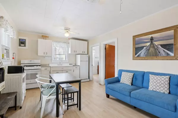 Wildwood, NJ 08260,148 E Burk Unit 4