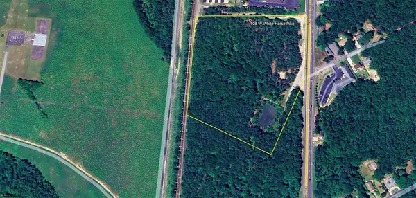 Absecon, NJ 08201,104-108 W White Horse Pike