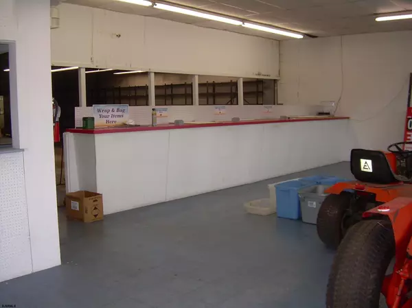 Vineland, NJ 08360,1289 S DELSEA