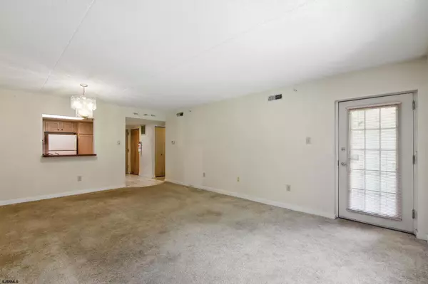 Northfield, NJ 08225,3104 Dolphin #3104