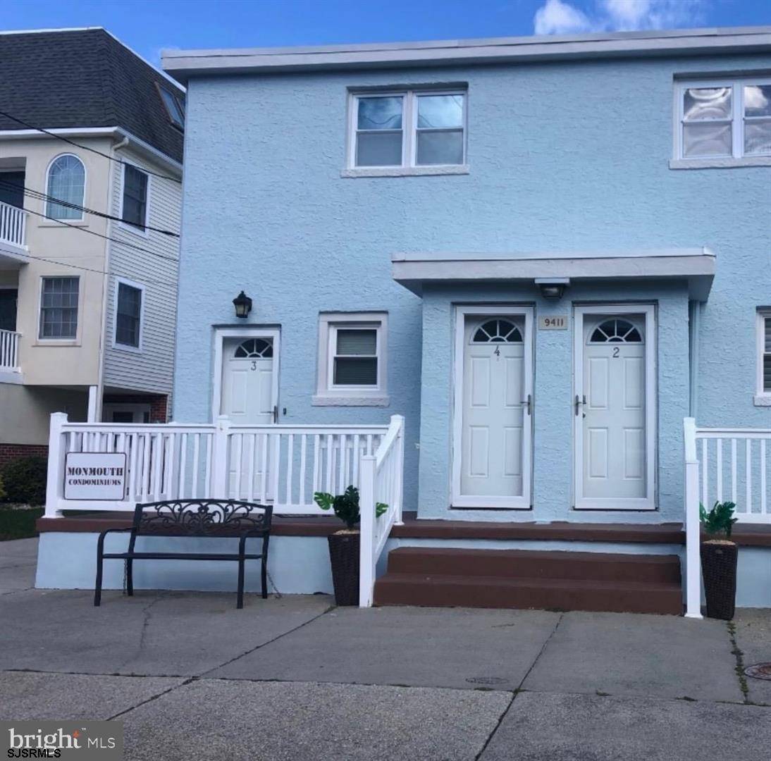 9411 Monmouth Ave, Margate, NJ 08402