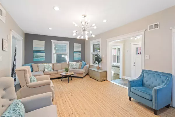 Ventnor, NJ 08406,11 N Weymouth Ave
