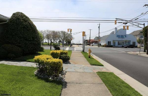 Margate, NJ 08402,8111 Atlantic Street