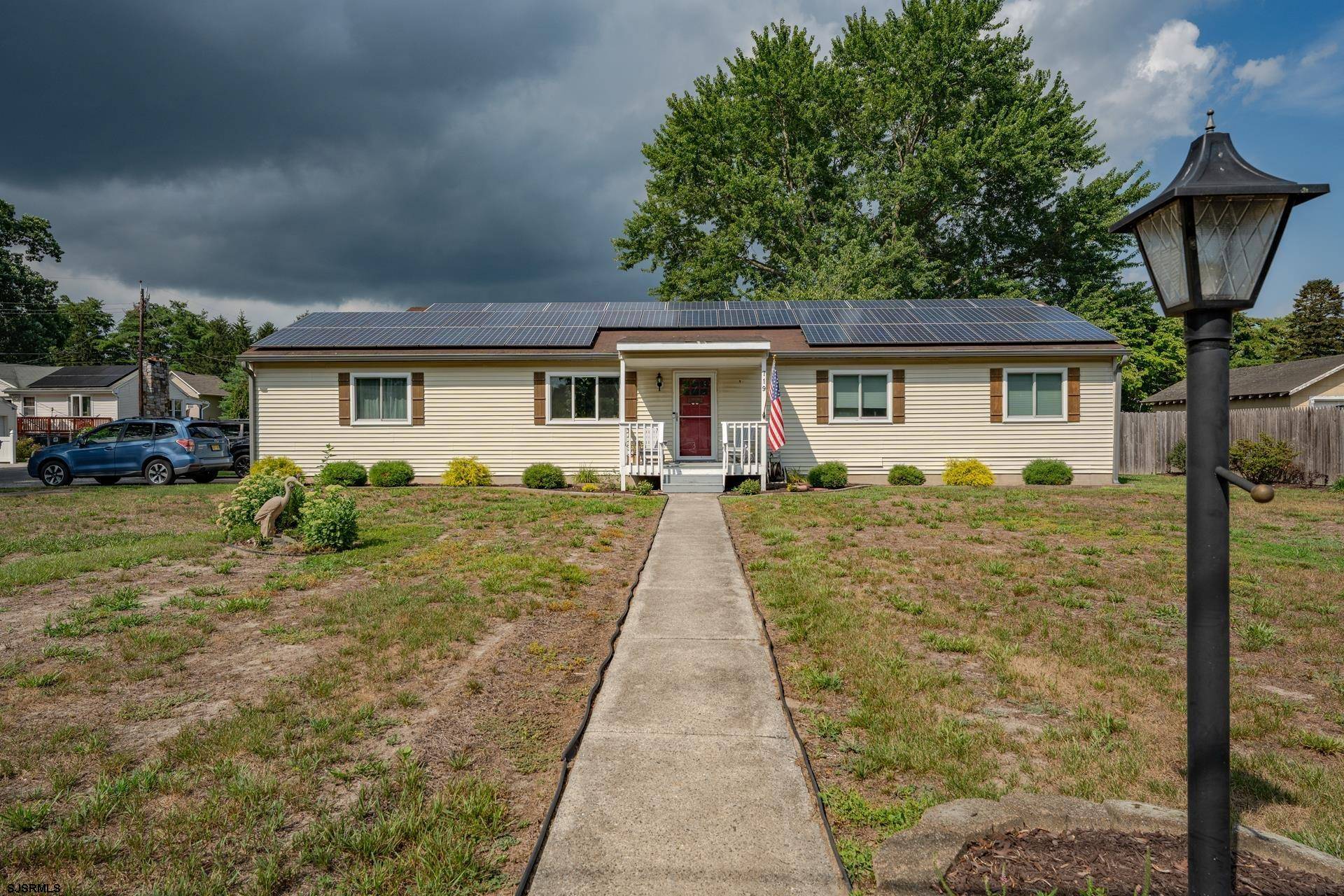 719 Pine St, Egg Harbor City, NJ 08215