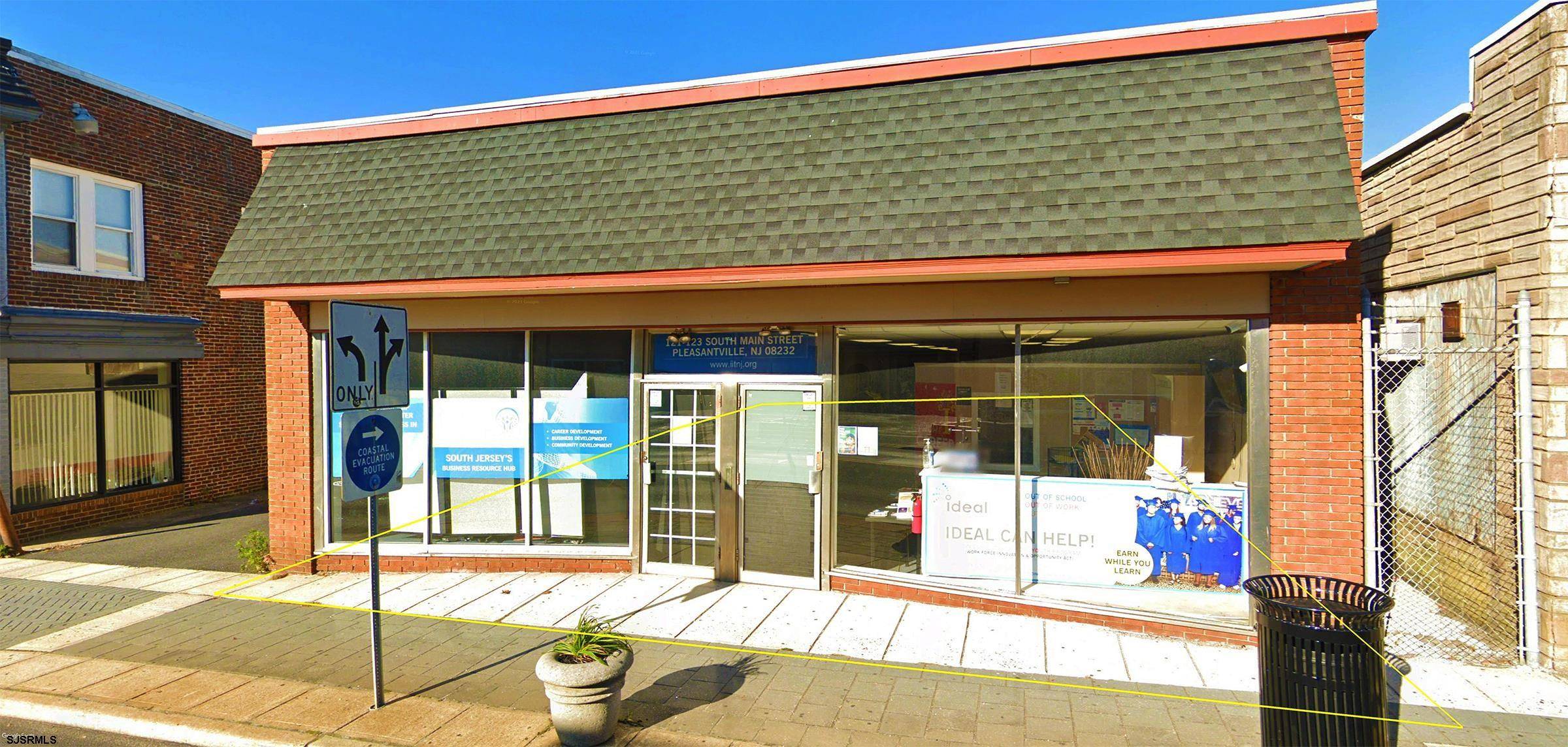 Pleasantville, NJ 08232,123 S Main St Street