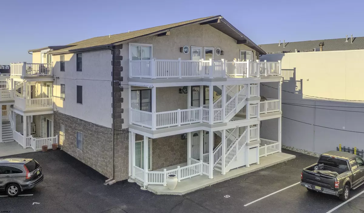 Margate, NJ 08402,9609 Pacific Ave