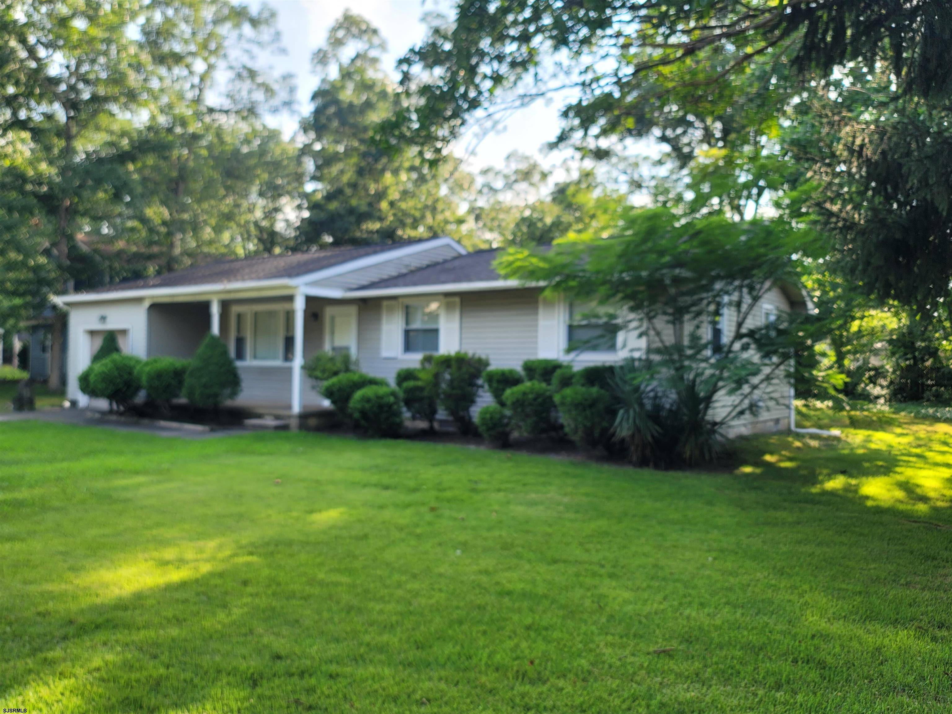 305 S Willow Ave, Galloway Township, NJ 08205-4621