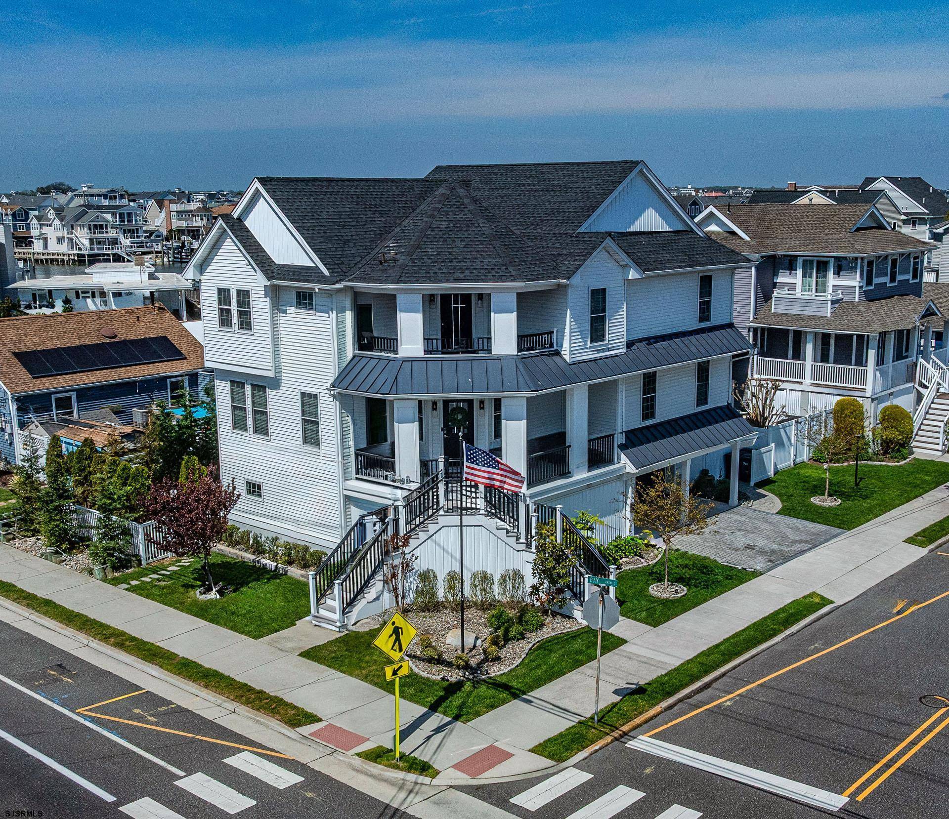 2 Bayonne Pl, Ocean City, NJ 08226