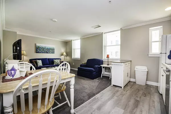 Ocean City, NJ 08226,719 E 11th #915