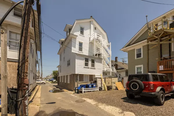Ocean City, NJ 08226,412 11th #2