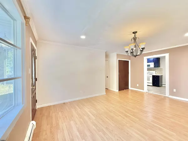 Somers Point, NJ 08244,10 Franklin Dr Dr