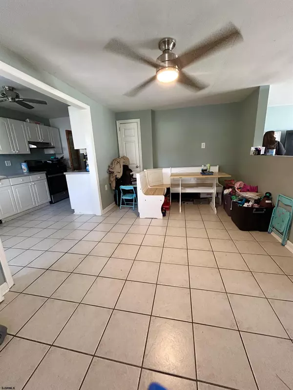Absecon, NJ 08201,635 8th Street