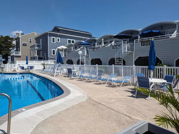 9510 Amherst Ave, Margate, NJ 08402