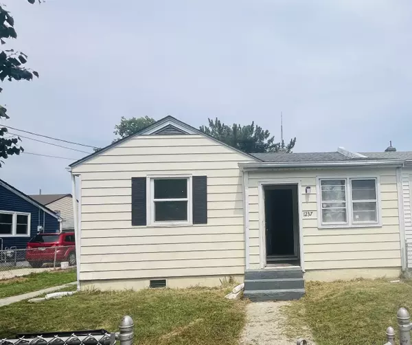 1237 N Michigan Ave, Atlantic City, NJ 08401