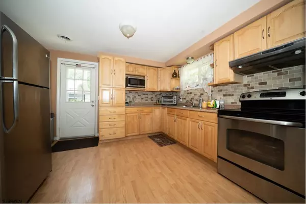 Egg Harbor Township, NJ 08234,124 Gravesmith Dr