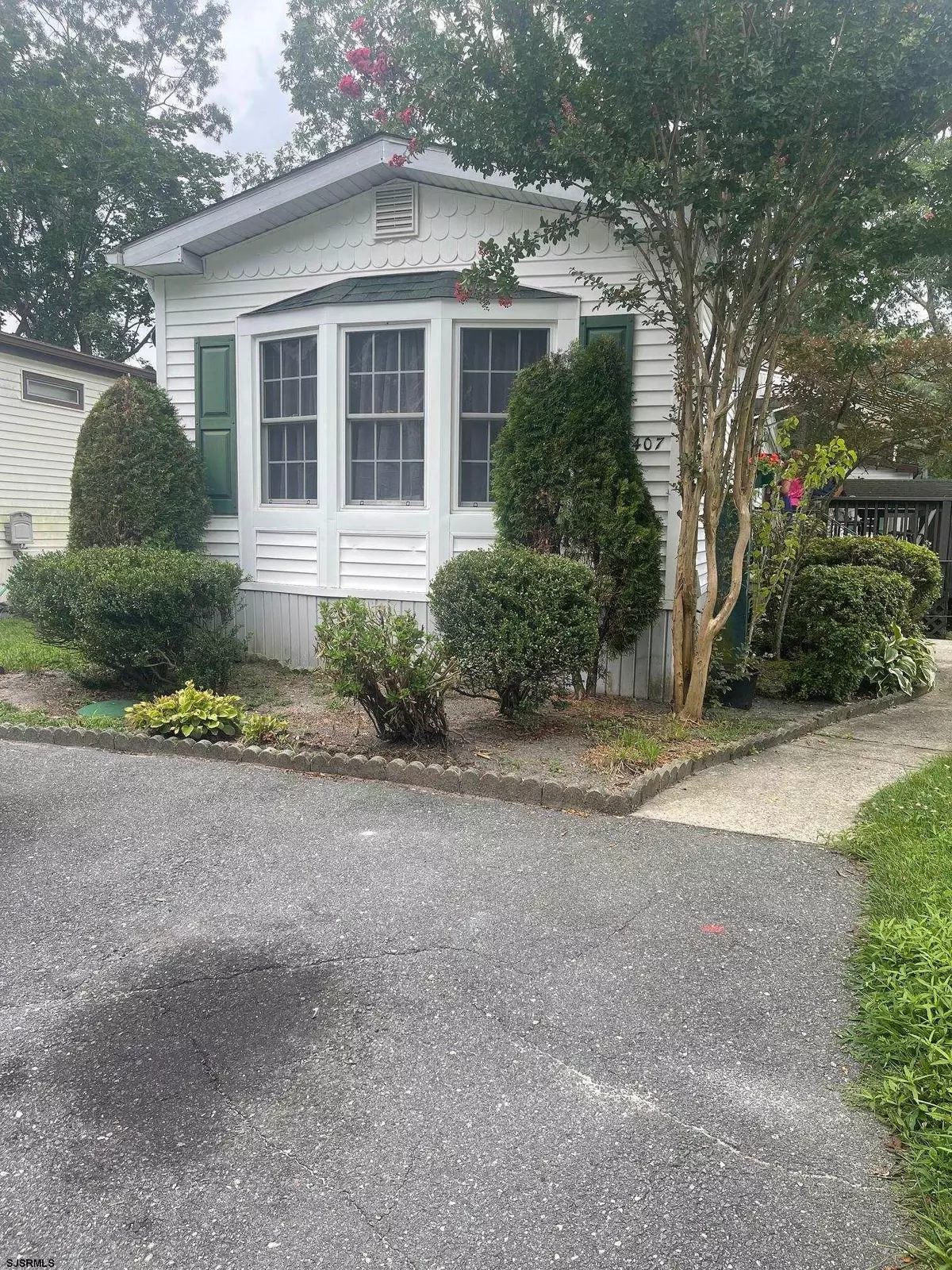 Egg Harbor Township, NJ 08234,407 Shell Ln