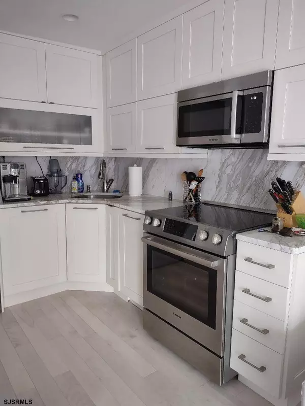 Margate, NJ 08402,30 S Washington Ave