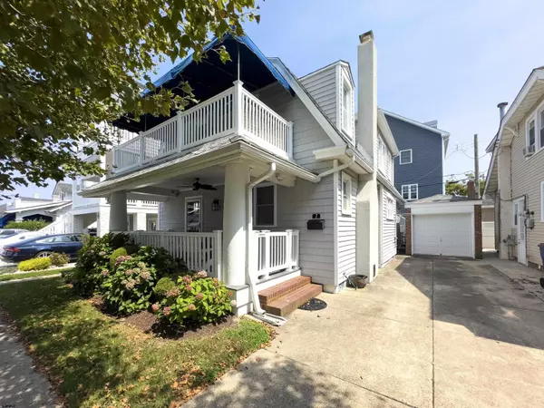 7 N Swarthmore Ave, Ventnor, NJ 08406