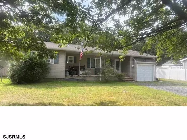 61 Leitz Blvd, Little Egg Harbor Township, NJ 08087