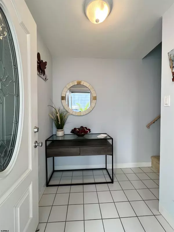 Margate, NJ 08402,9704 Ventnor Ave